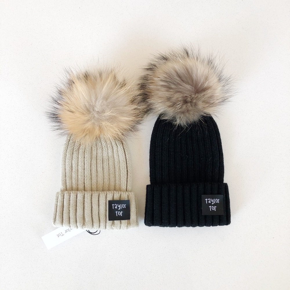 NWT Fur Pom Pom Beanie - Picture 6 of 9
